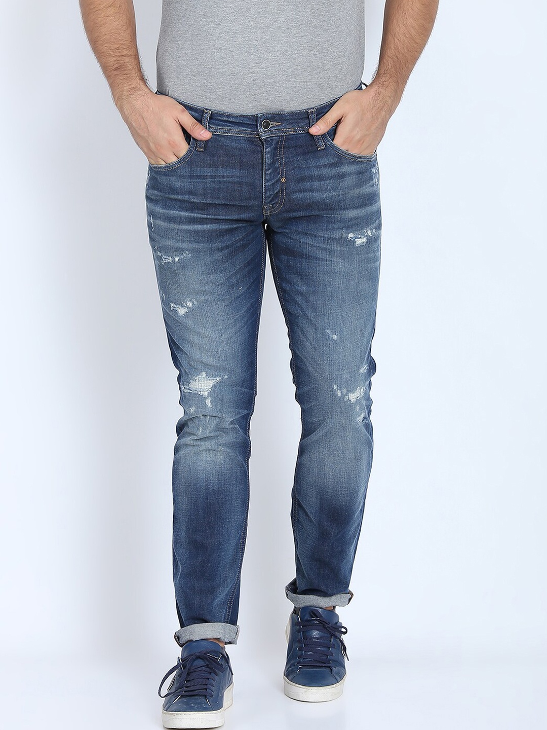 

Antony Morato Men Blue Slim Fit Mildly Distressed Light Fade Jeans