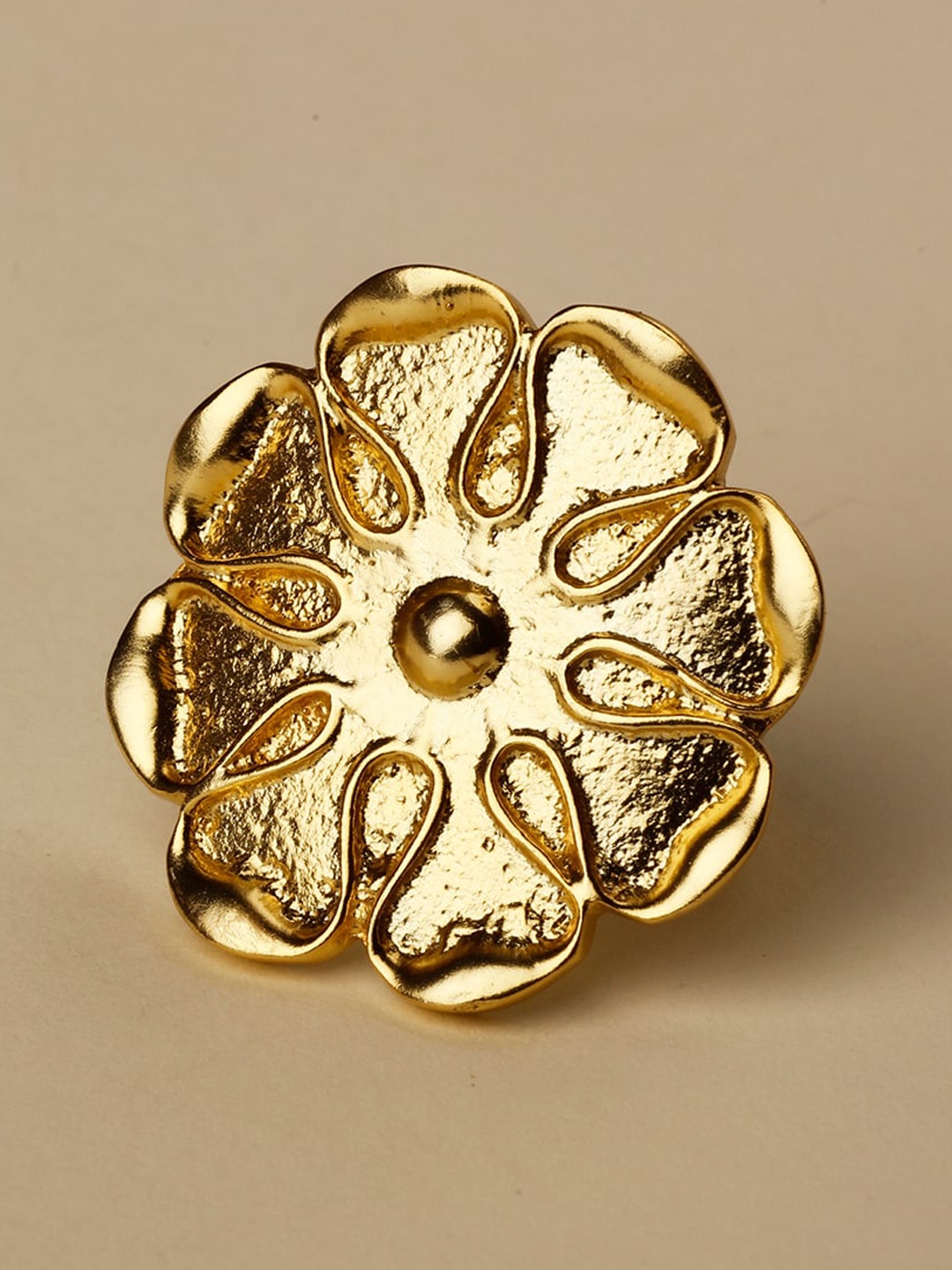 

STILSKII Gold-Plated Flower-Charm Finger Ring