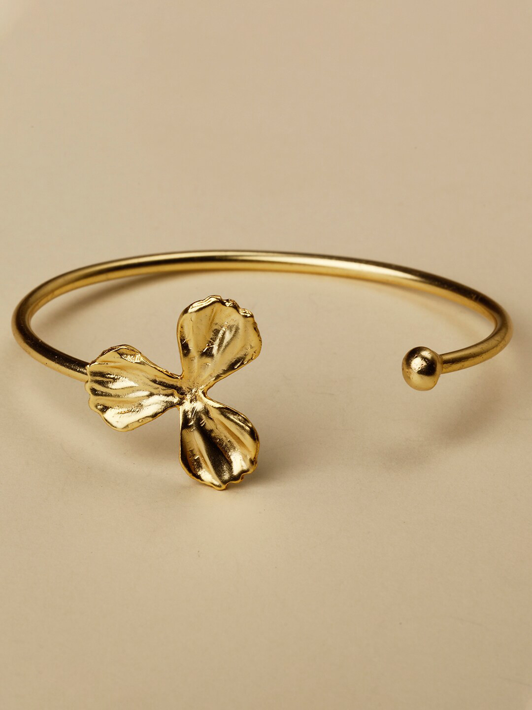 

STILSKII Unisex Gold-Toned Brass Gold-Plated Cuff Bracelet