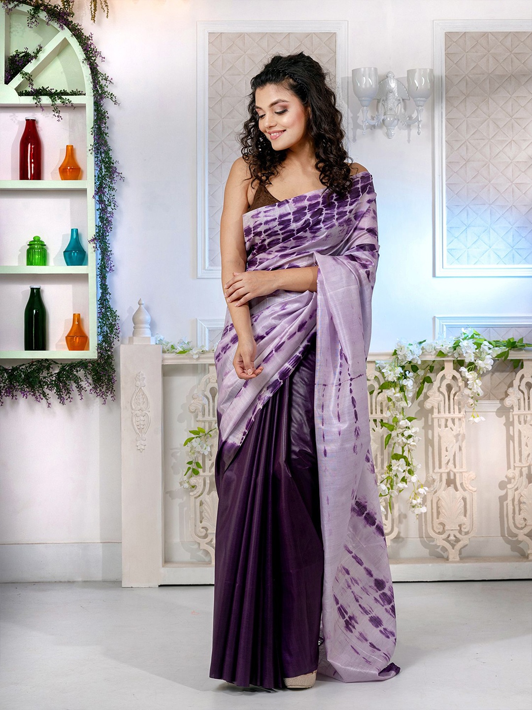 

Charukriti Women Mauve Sarees