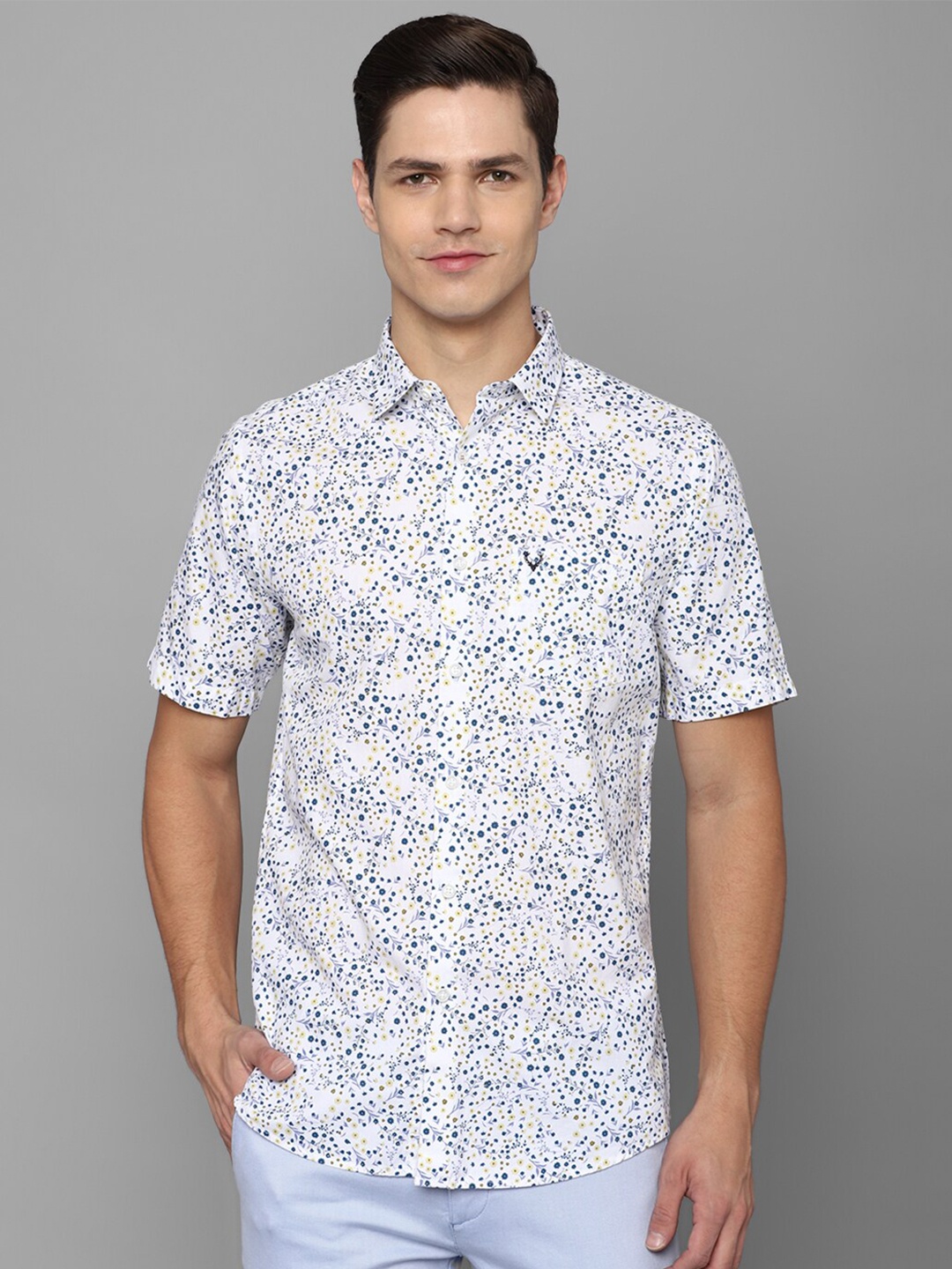 

Allen Solly Men White Slim Fit Floral Printed Casual Shirt 100% Cotton