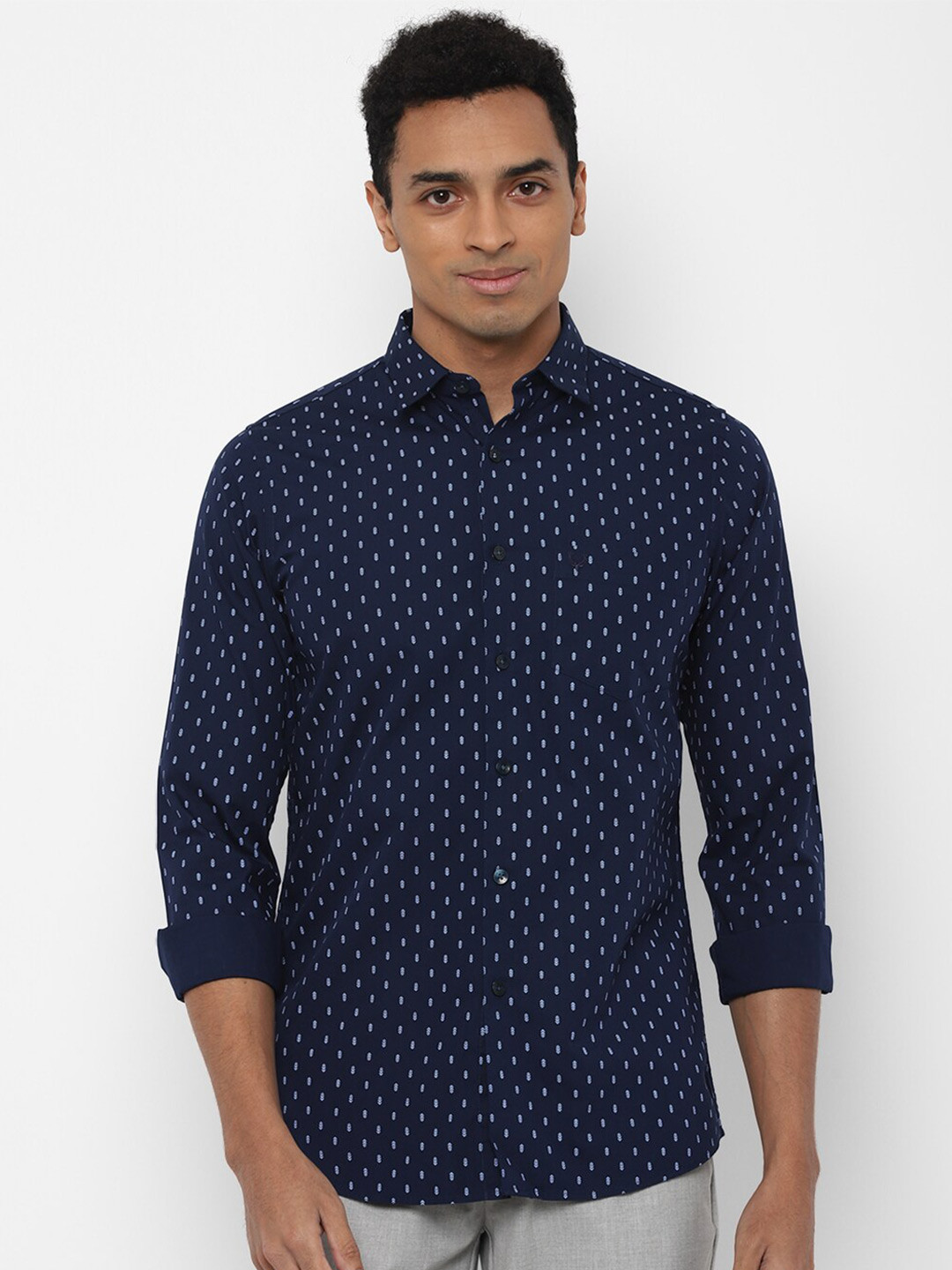

Allen Solly Men Navy Blue Slim Fit Printed Cotton Casual Shirt