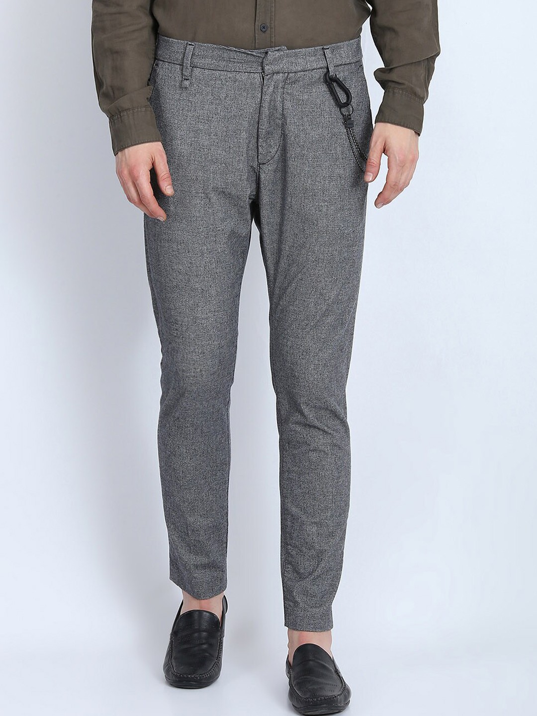 

Antony Morato Men Charcoal Slim Fit Solid Cotton Trousers
