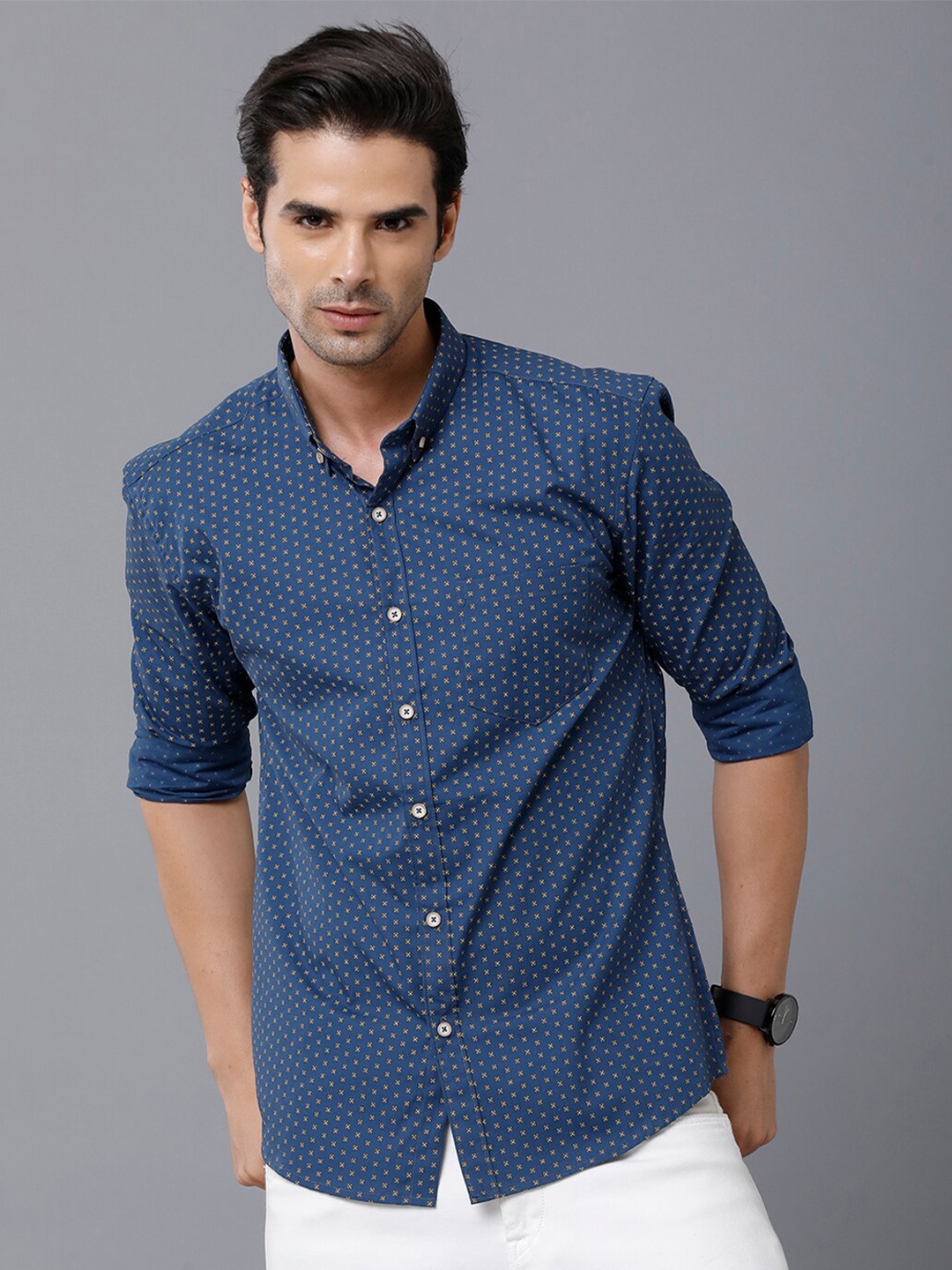

YOVISH Men Blue Smart Slim Fit Printed Casual Shirt