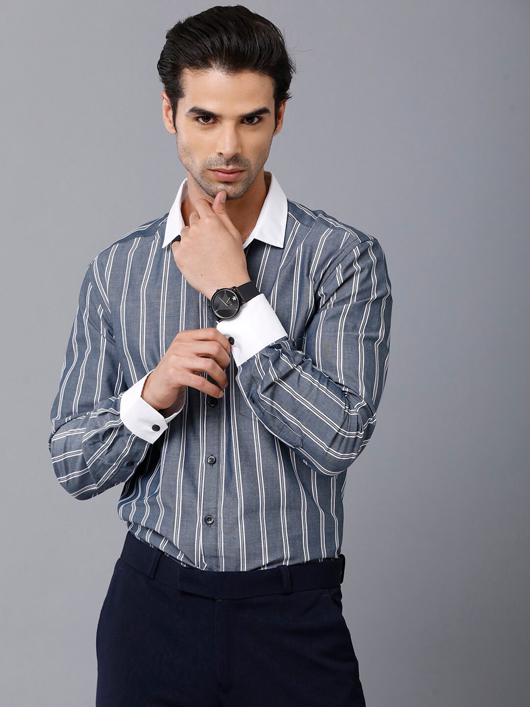 

YOVISH Men Grey Smart Slim Fit Striped Formal Shirt