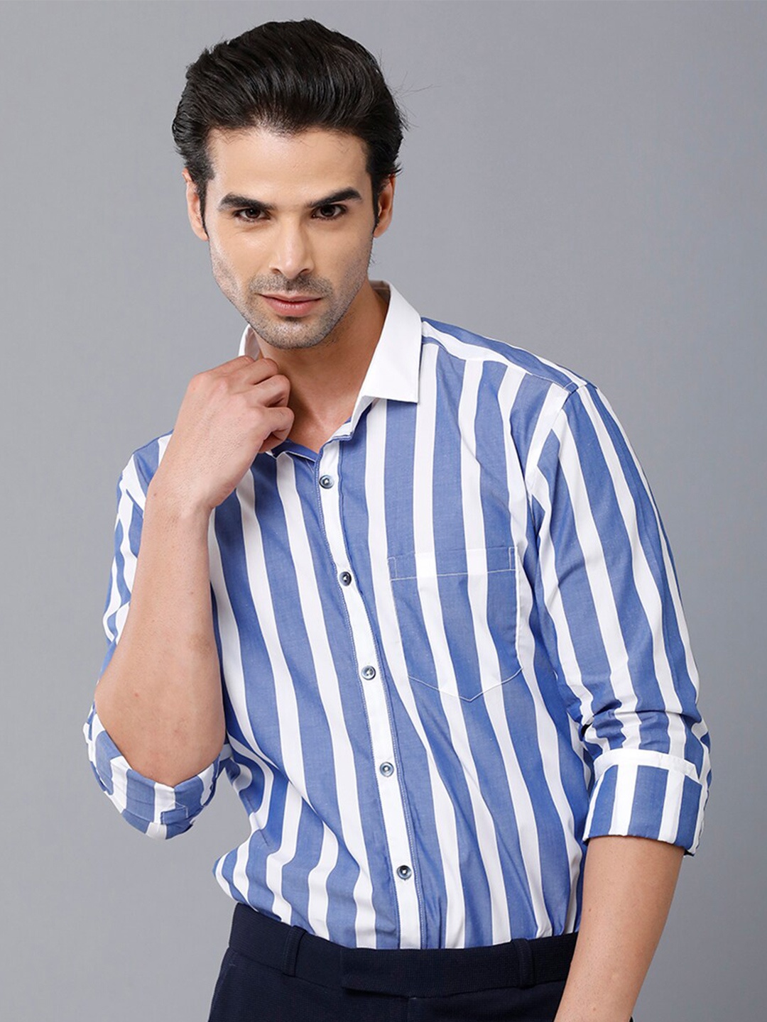 

YOVISH Men Blue Smart Slim Fit Striped Formal Shirt