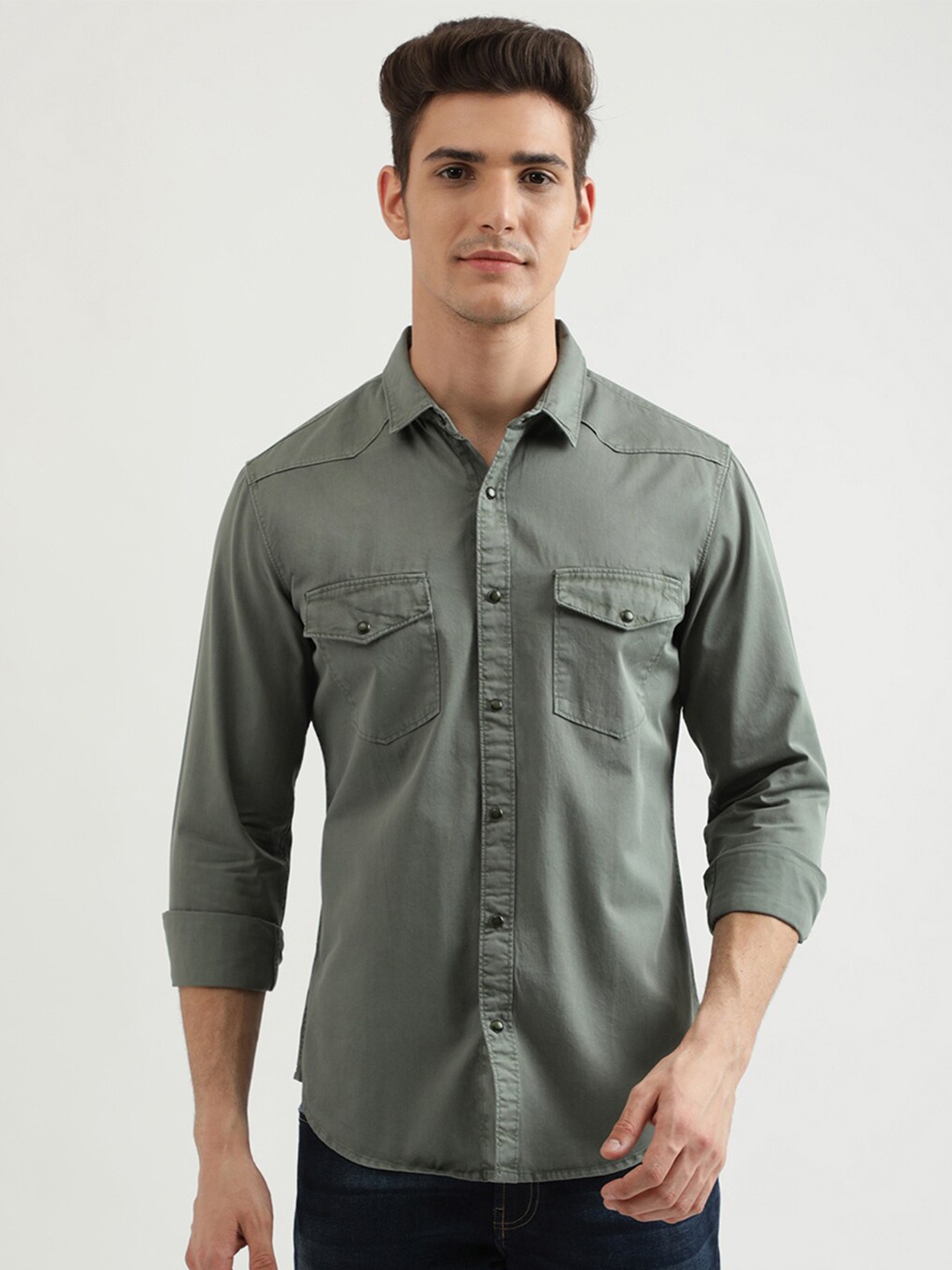 

United Colors of Benetton Men Olive Green Slim Fit Casual Shirt