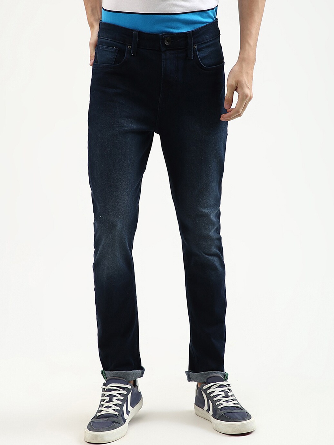 

United Colors of Benetton Men Navy Blue Mildly Distressed Light Fade Jeans