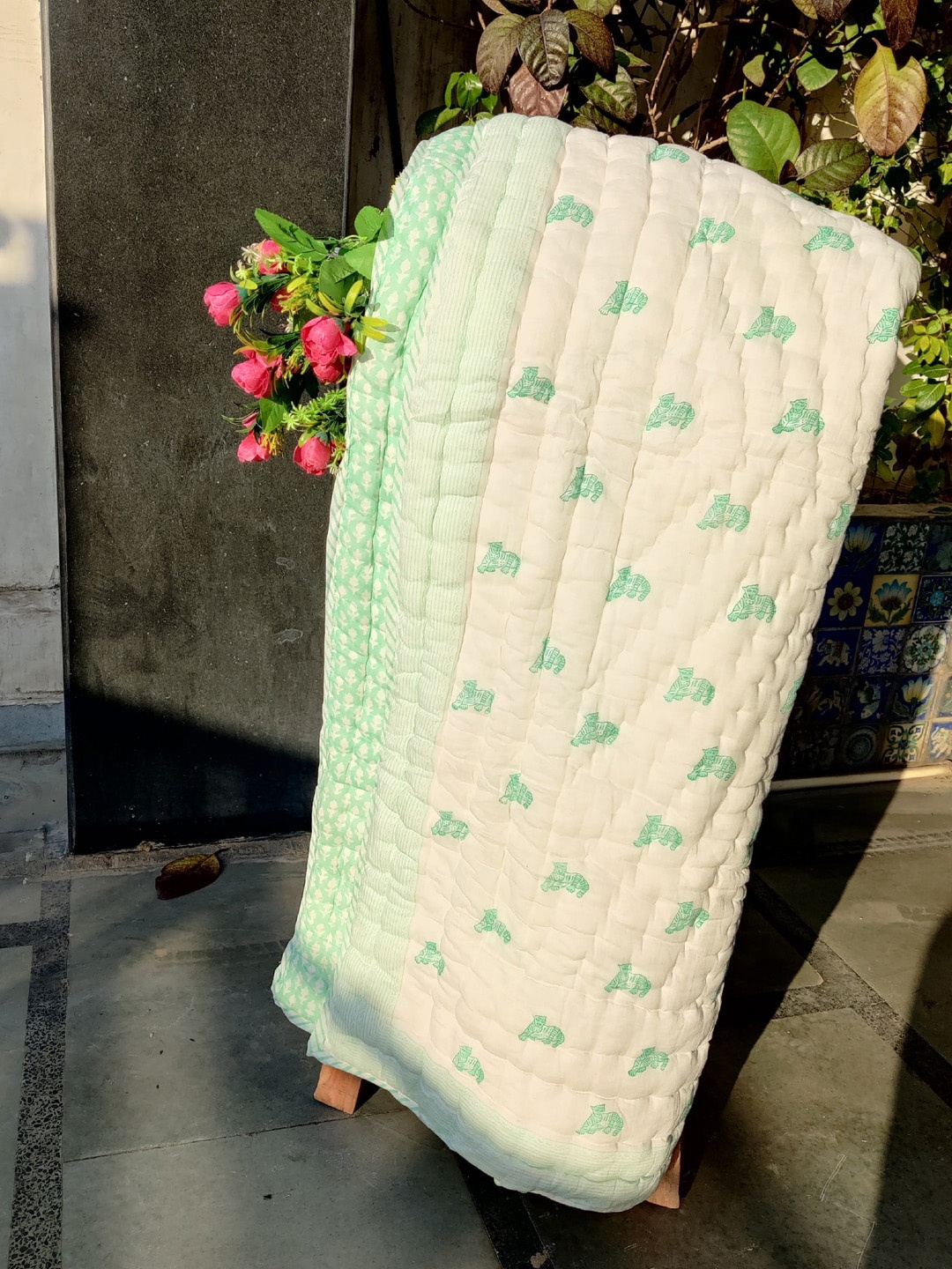 

Moms Home Green & White Mild Winter 500 GSM Single Bed Quilt