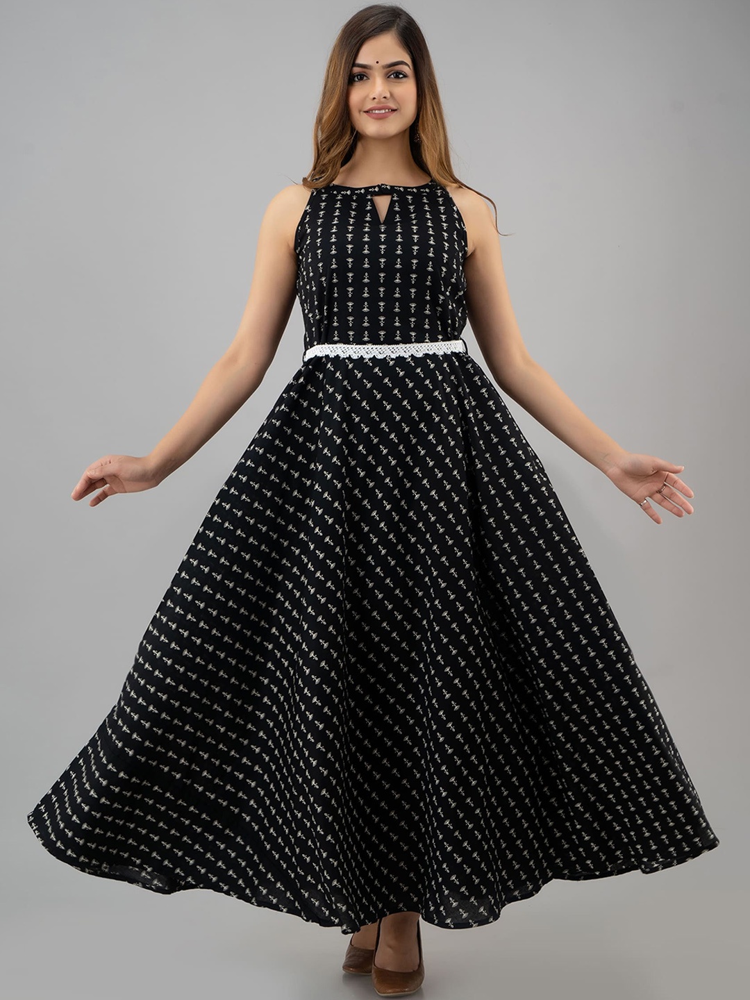 

KIMAYRA Women Black Ethnic Motifs Printed Keyhole Neck Anarkali Kurta