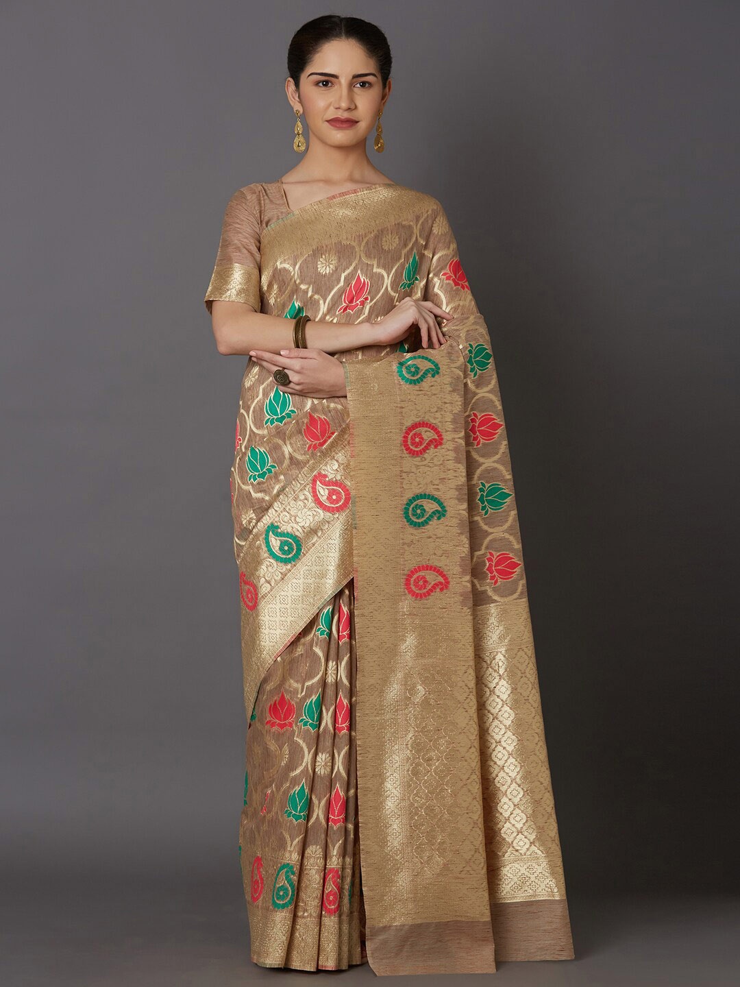 

SHAVYA Women Beige Sarees