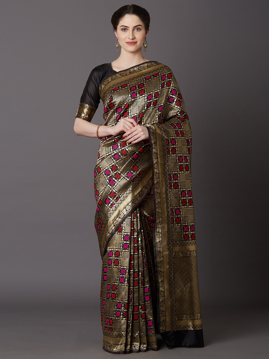 

SHAVYA Women Black Sarees