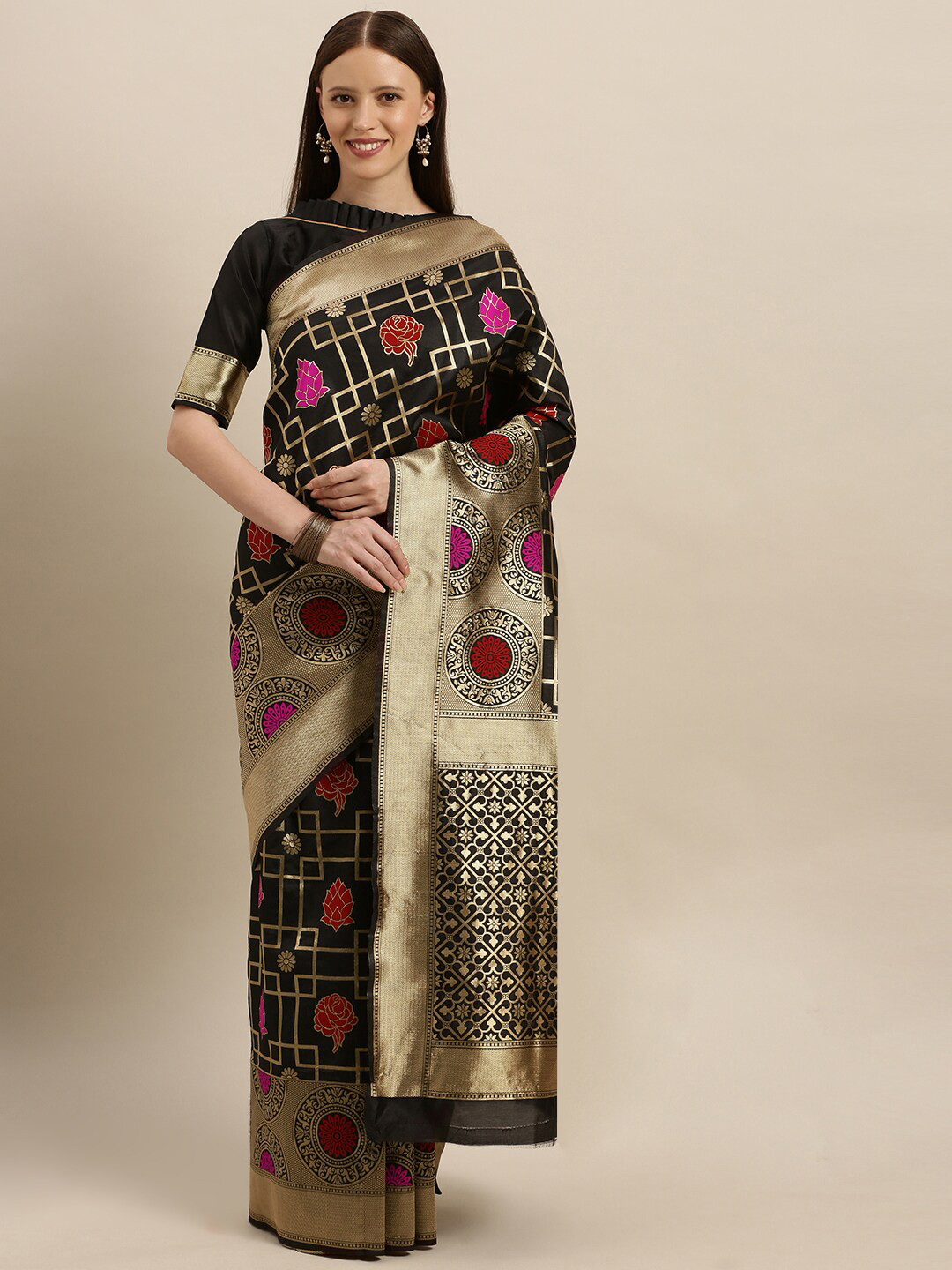 

SHAVYA Women Black Sarees