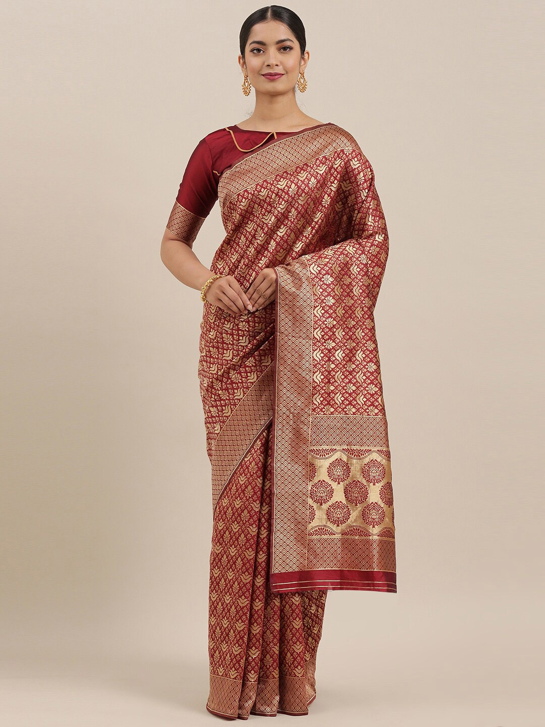 

SHAVYA Women Maroon Sarees