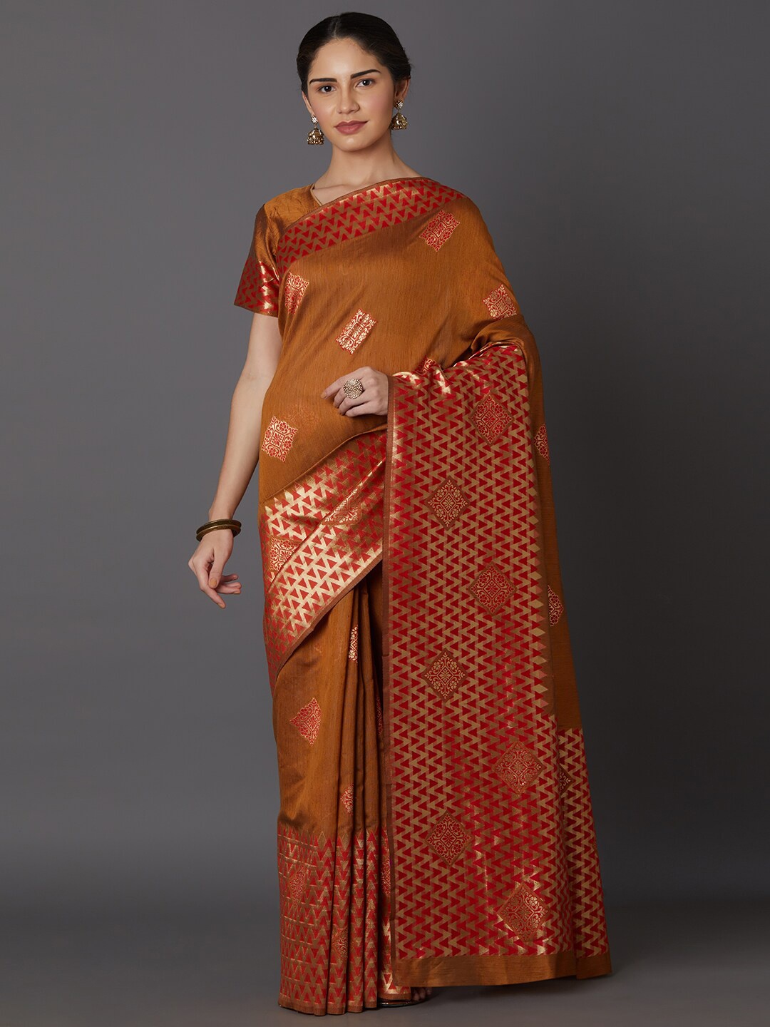 

SHAVYA Women Orange Sarees