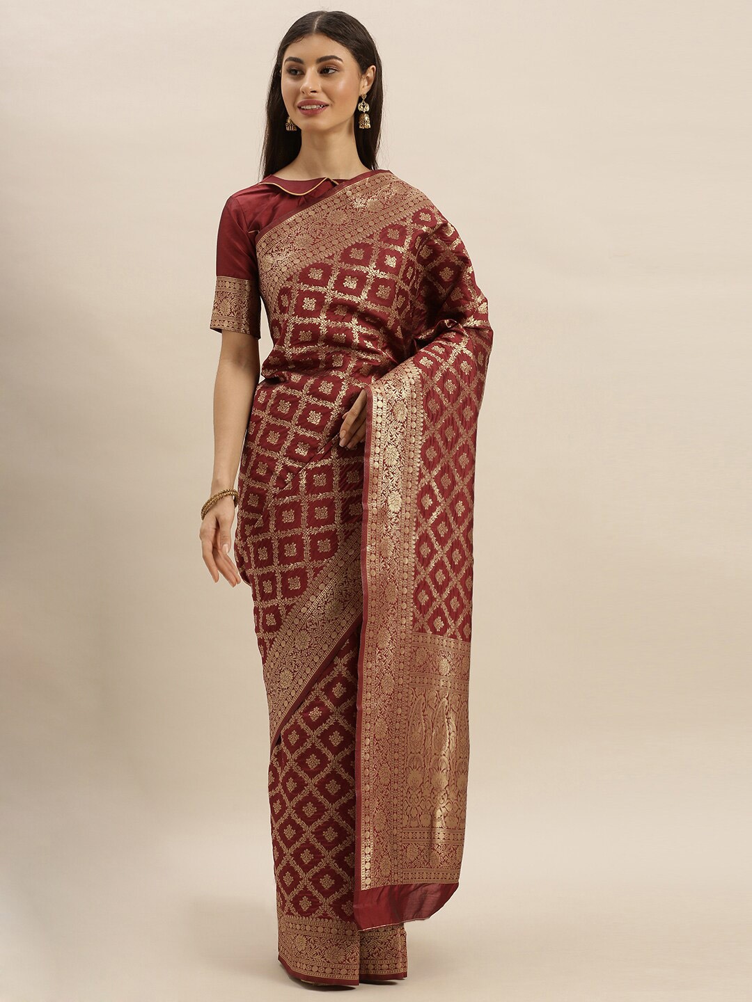 

SHAVYA Women Maroon Sarees