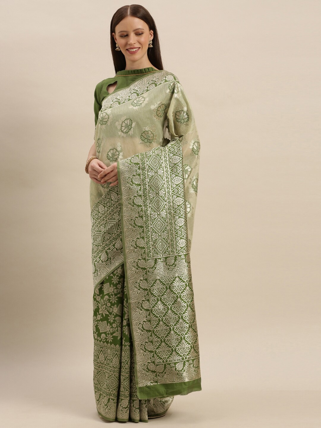 

SHAVYA Women Green Sarees