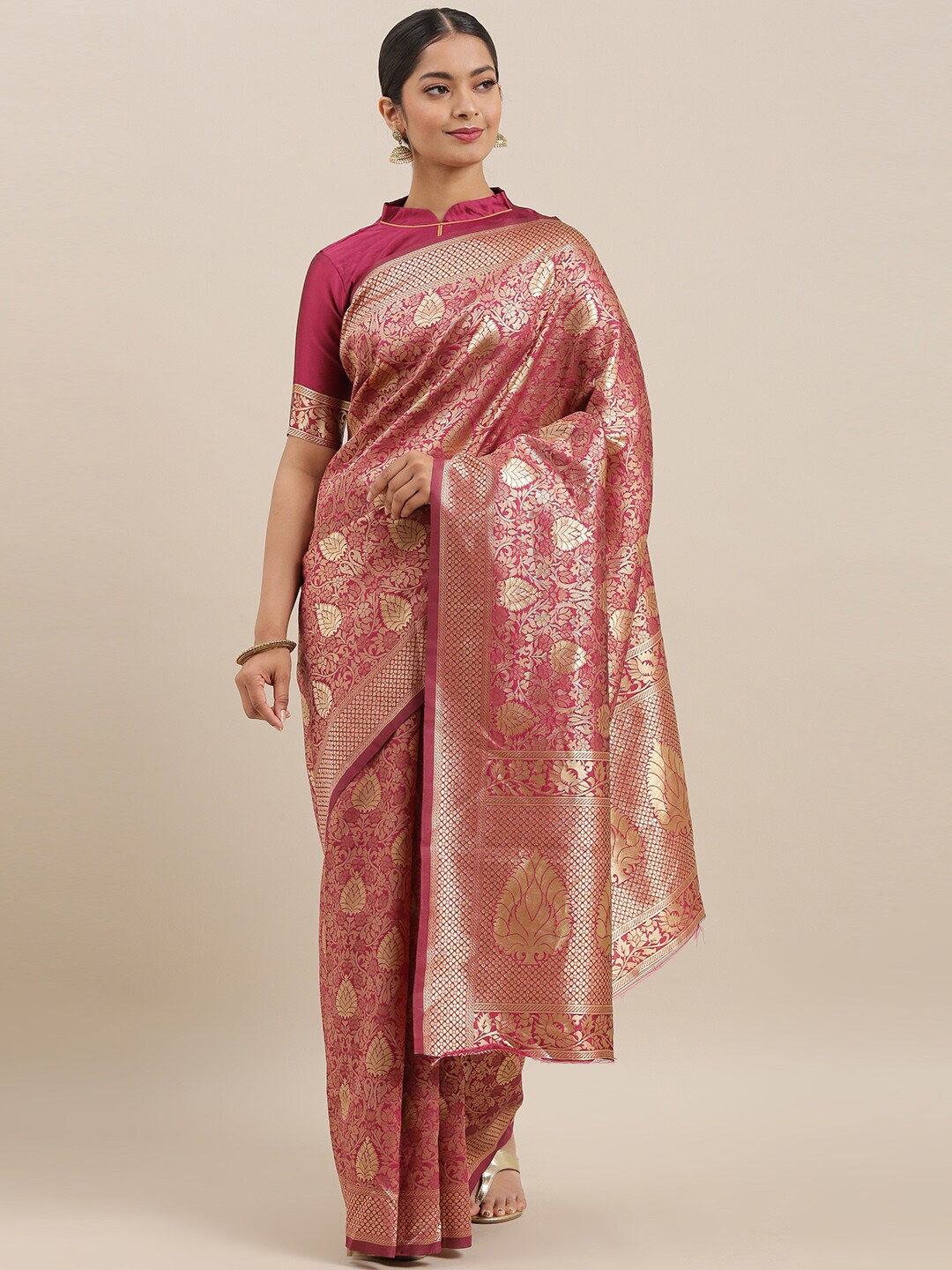 

SHAVYA Women Purple Sarees