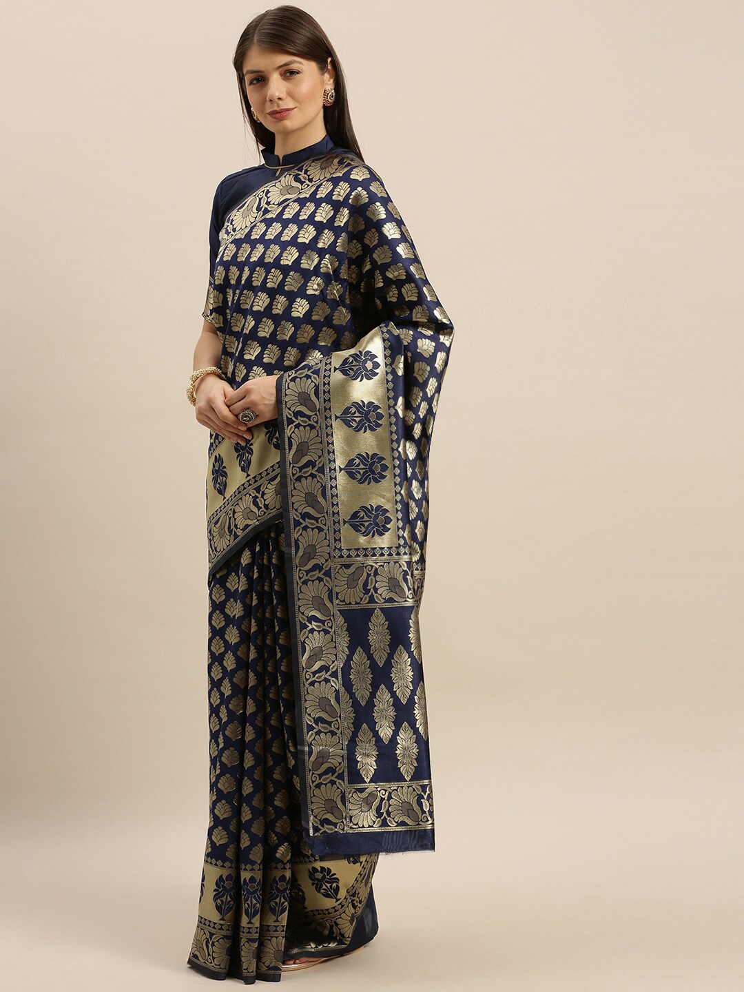 

SHAVYA Women Blue Sarees