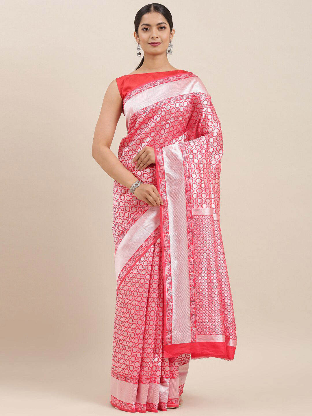 

SHAVYA Women Maroon Sarees