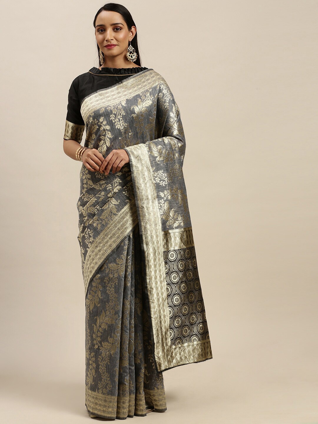 

SHAVYA Women Gold Sarees