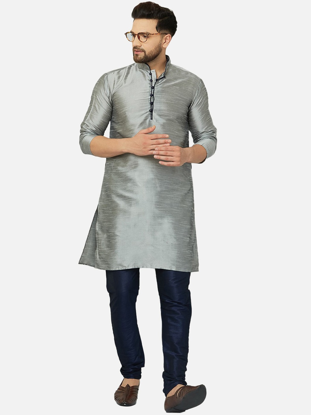 

Kaifoo Men Silver-Toned Kurta