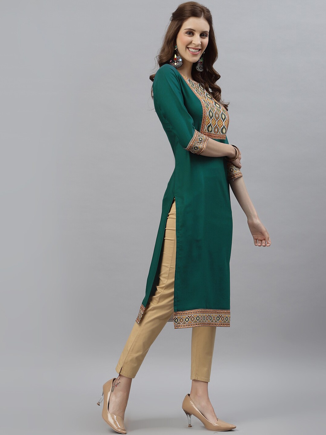 

KALINI Women Teal Geometric Yoke Design Satin Kurta