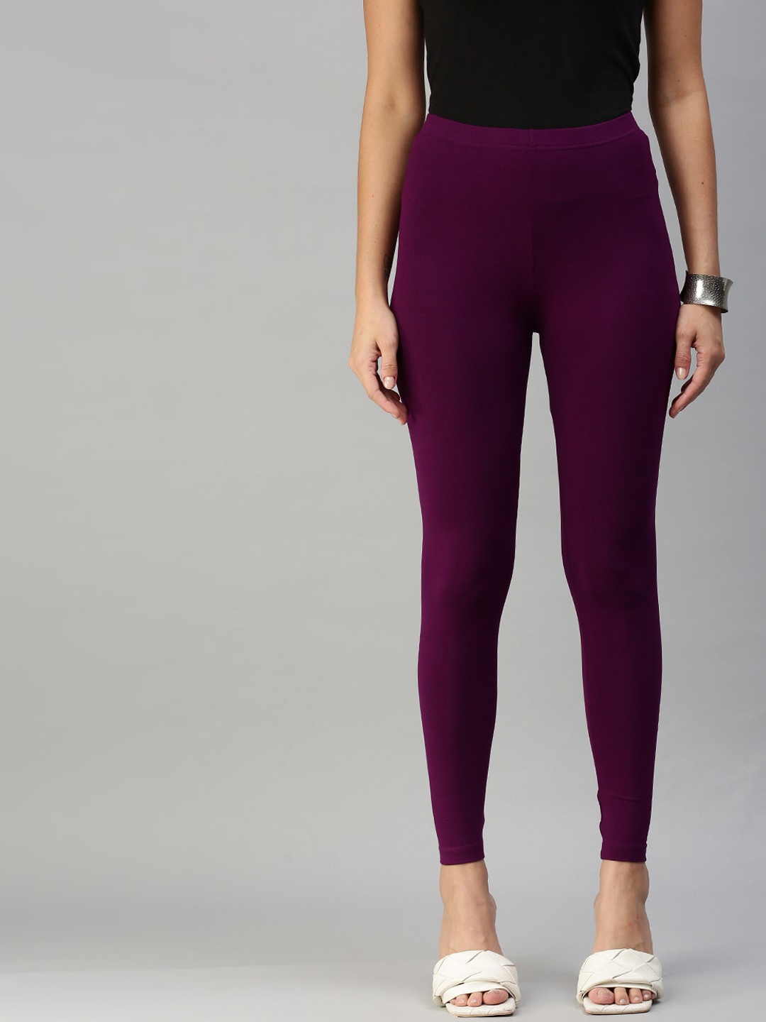 

De Moza Women Purple Solid Ankle-Length Leggings