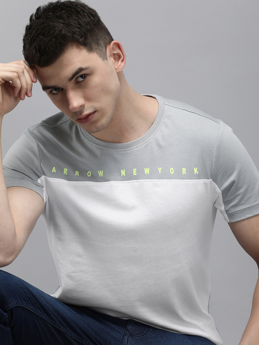 

Arrow New York Men White & Grey Colourblocked Pure Cotton T-shirt