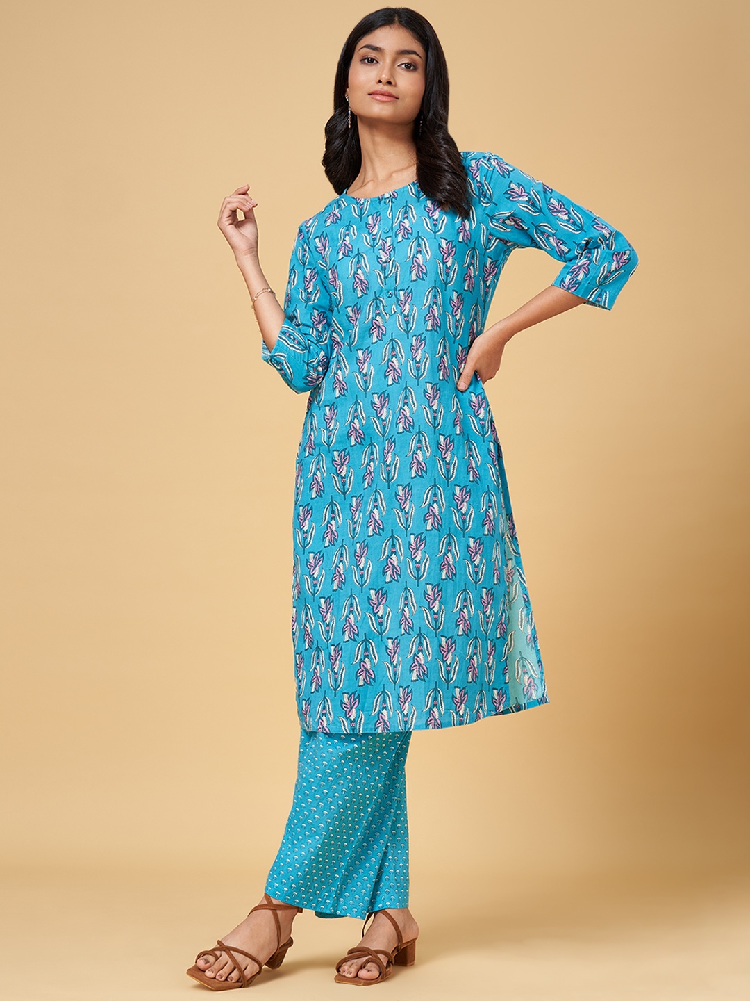 

RANGMANCH BY PANTALOONS Women Blue Floral Printed Pure Cotton Kurta with Trousers