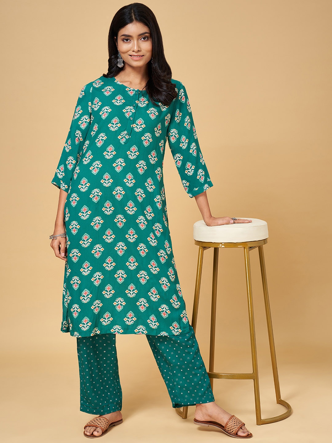 

RANGMANCH BY PANTALOONS Women Teal Ethnic Motifs Printed Kurta with Palazzos