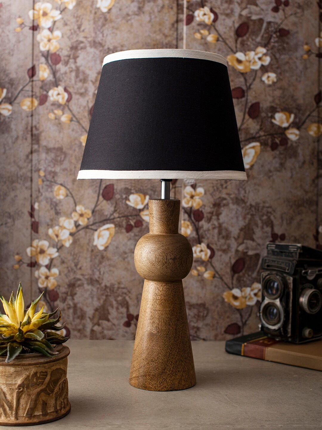 

green girgit Brown Table Lamp With Shade