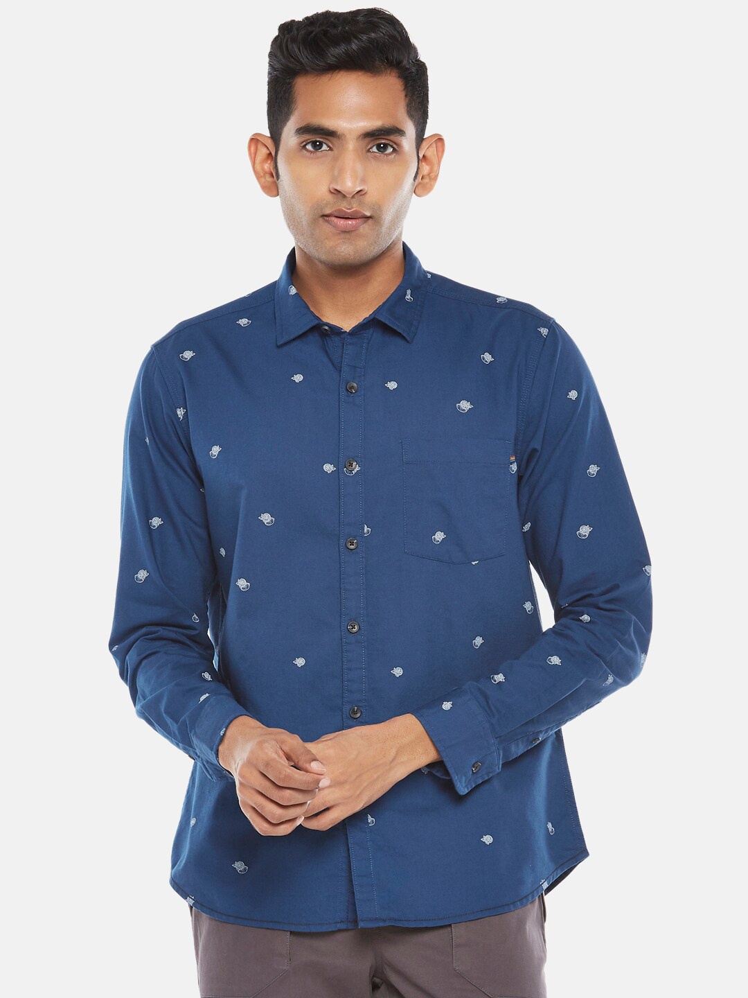 

Urban Ranger by pantaloons Men Navy Blue Slim Fit Printed Casual Shirt