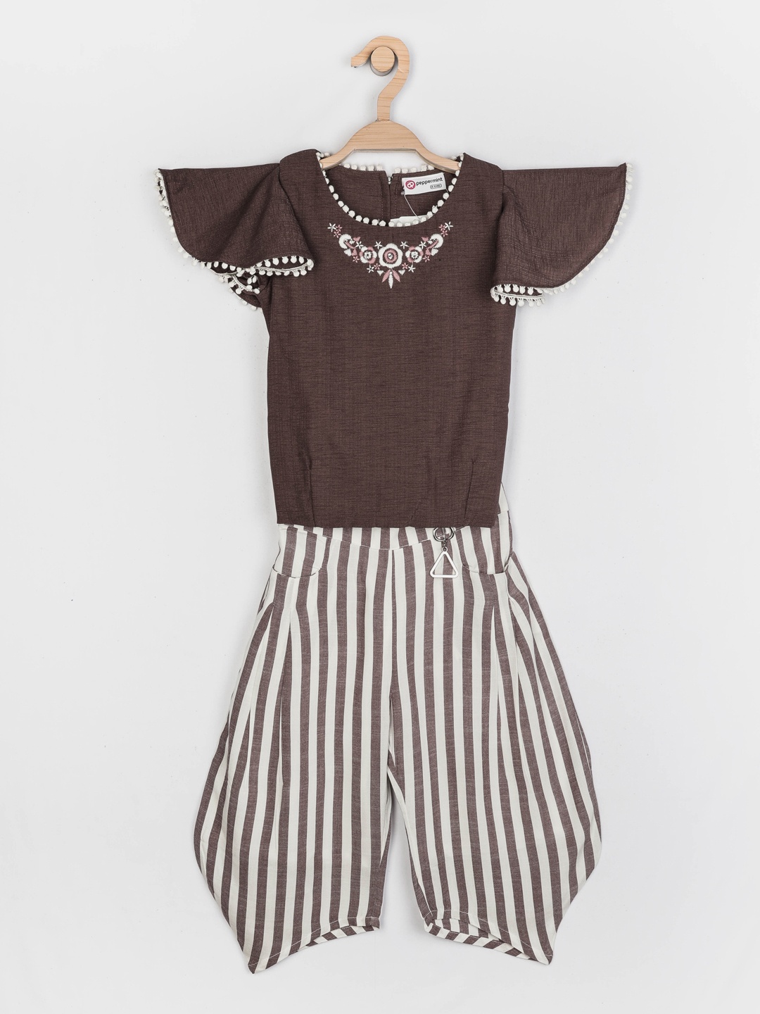 

Peppermint Girls Brown & White Printed Clothing Set