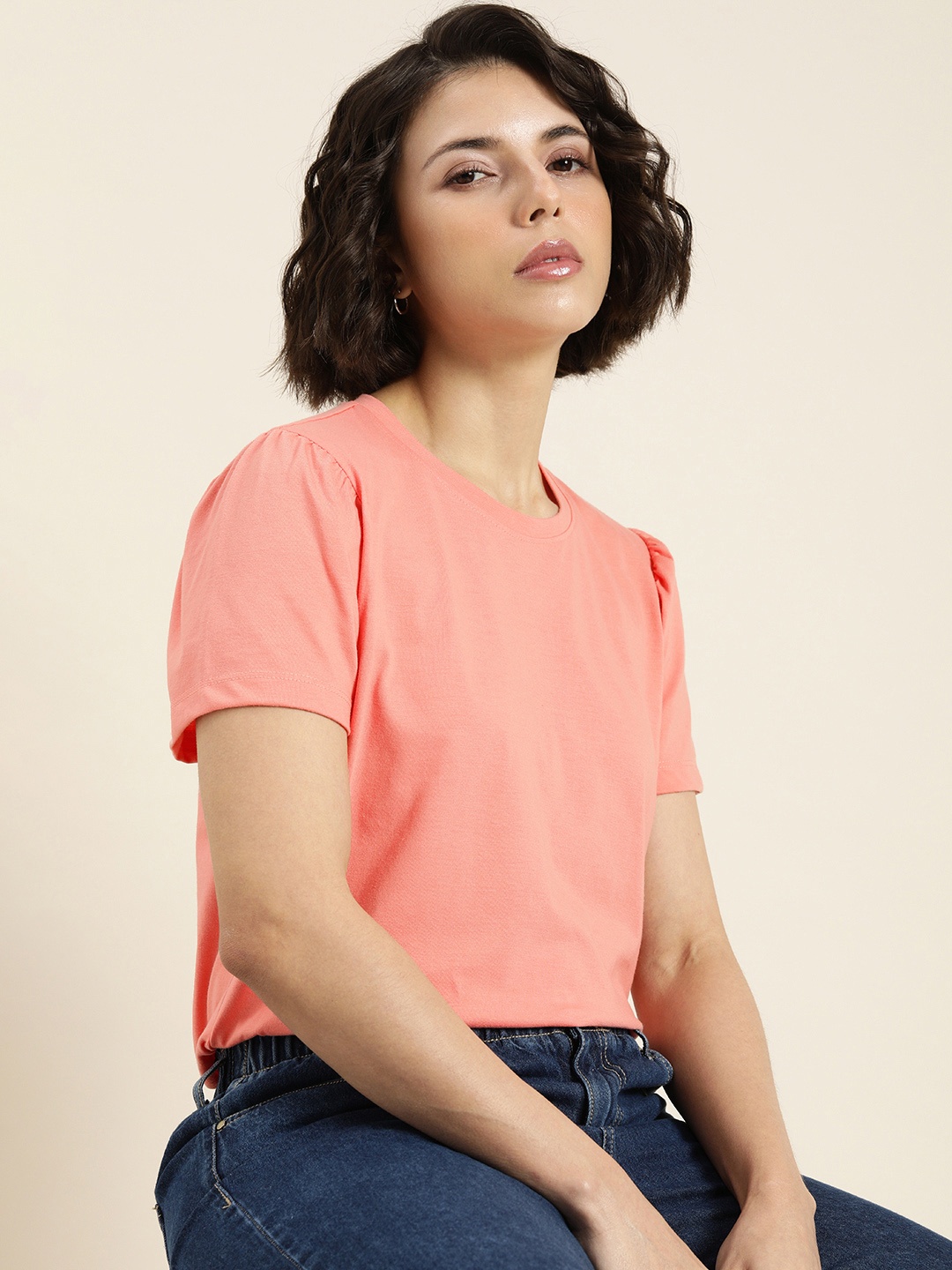 

ether Women Coral Pink Solid Round-Neck Puff-Sleeve Regular Top