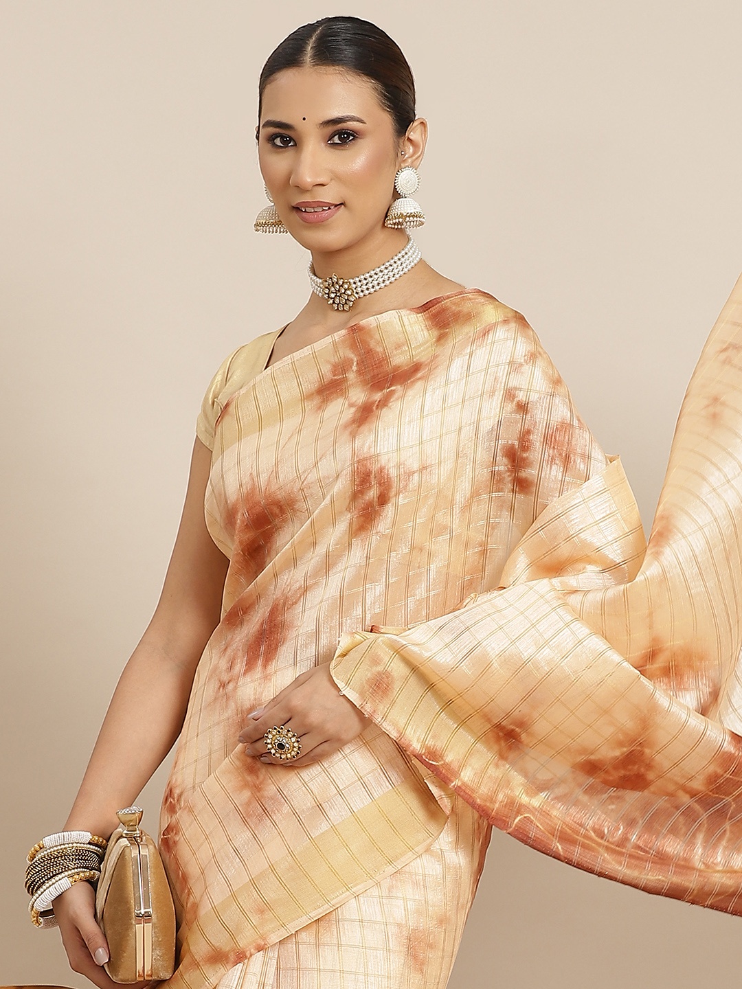 

Havida Sarees Peach-Coloured Checked Arani Saree