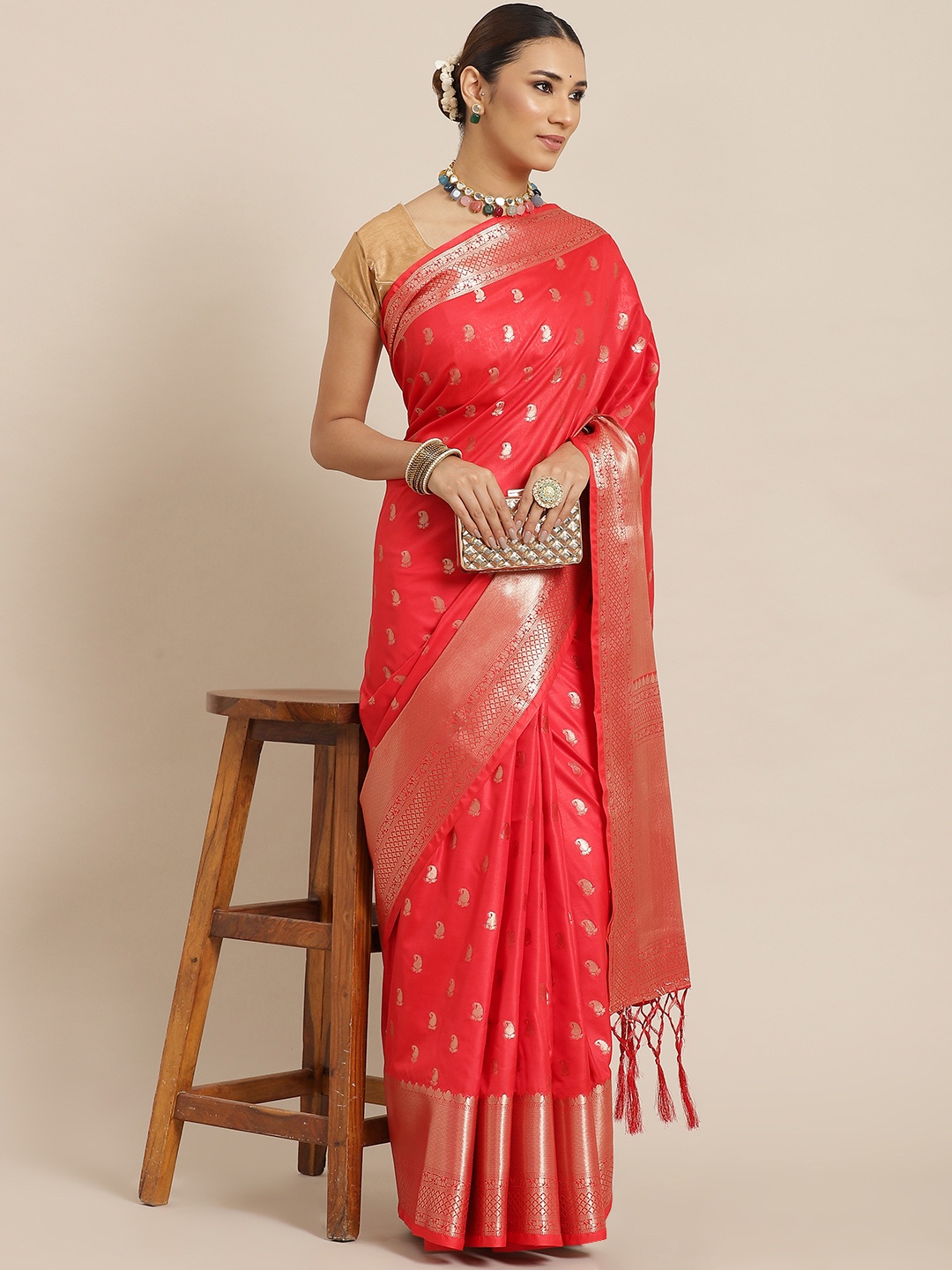 

Havida Sarees Red & Golden Woven Design Kanjeevaram Saree