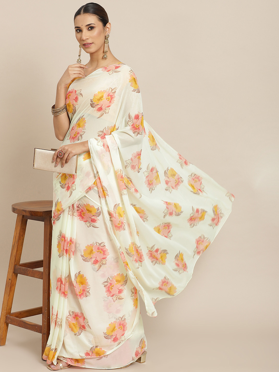 

Havida Sarees White & Coral Red Floral Printed Saree with Blouse Piece
