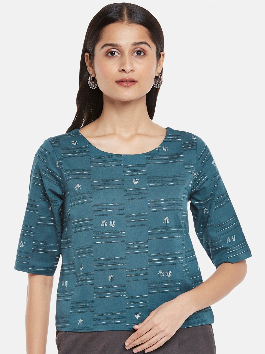 

AKKRITI BY PANTALOONS Teal Blue Floral Pure Cotton Print Top