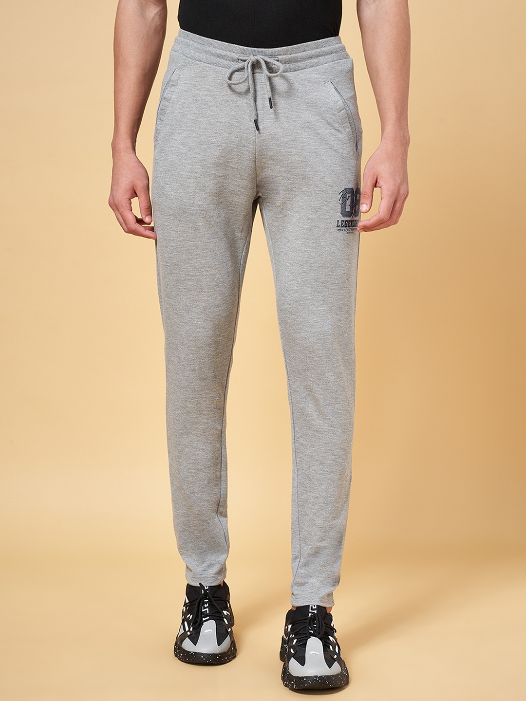 

People Men Grey Melange Solid Track Pants