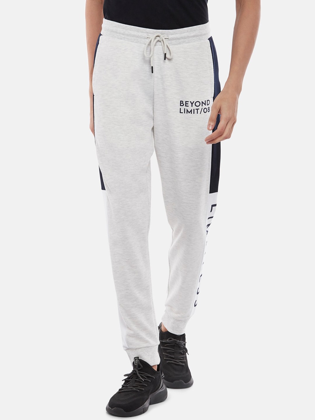 

People Men Grey Solid Joggers