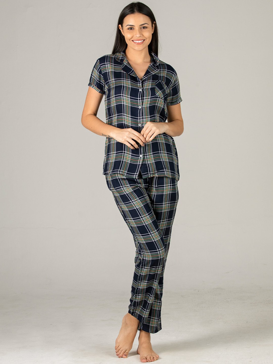 

evolove Women Navy Blue & Green Printed Night suit