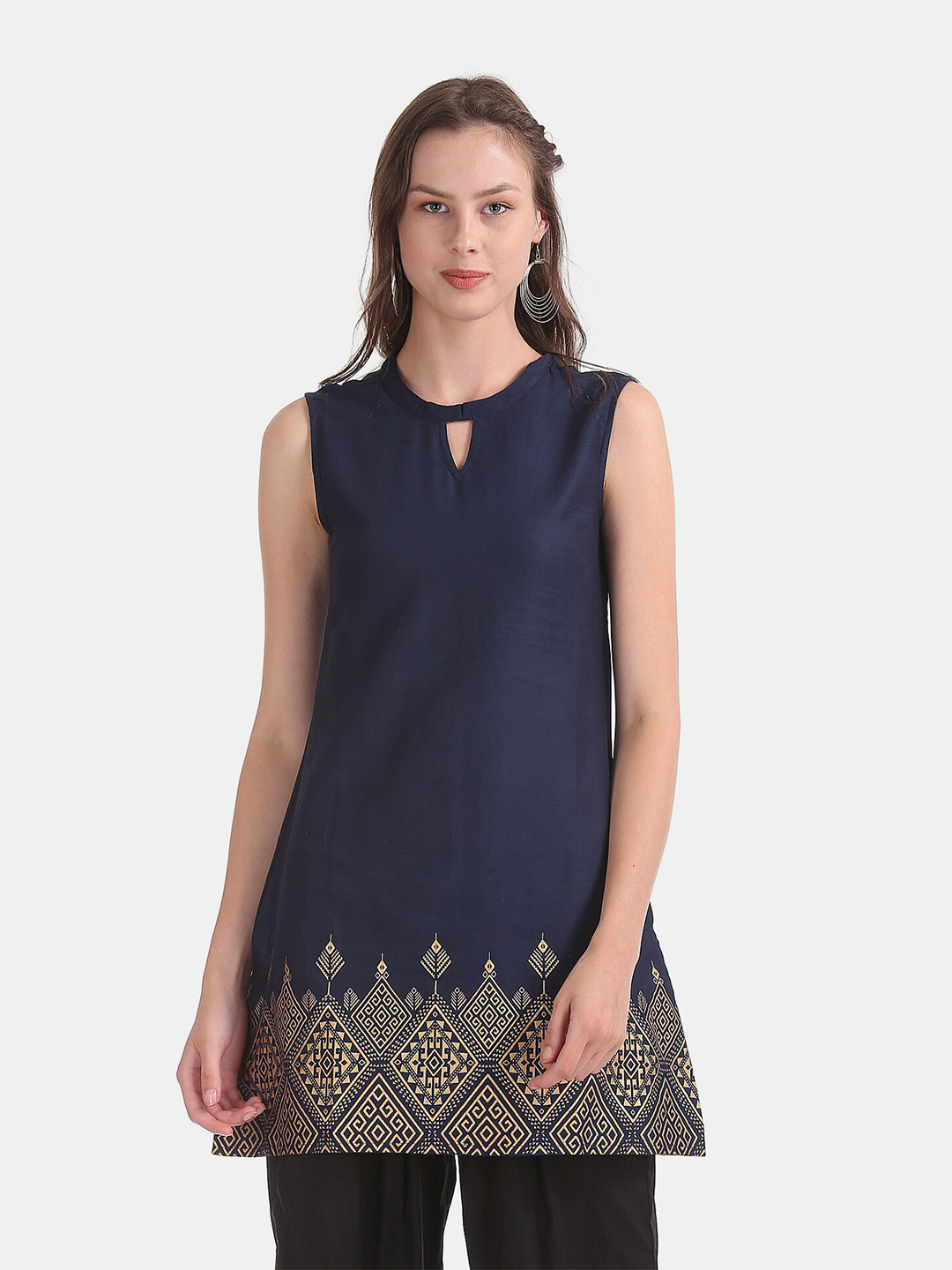 

Bronz Women Blue Tunics
