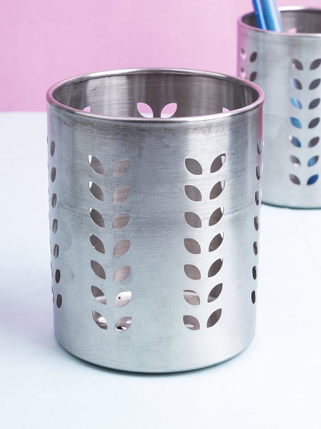 

MARKET99 Set of 2 Silver-Toned Leaf Punch Stainless Steel Cutlery Holder