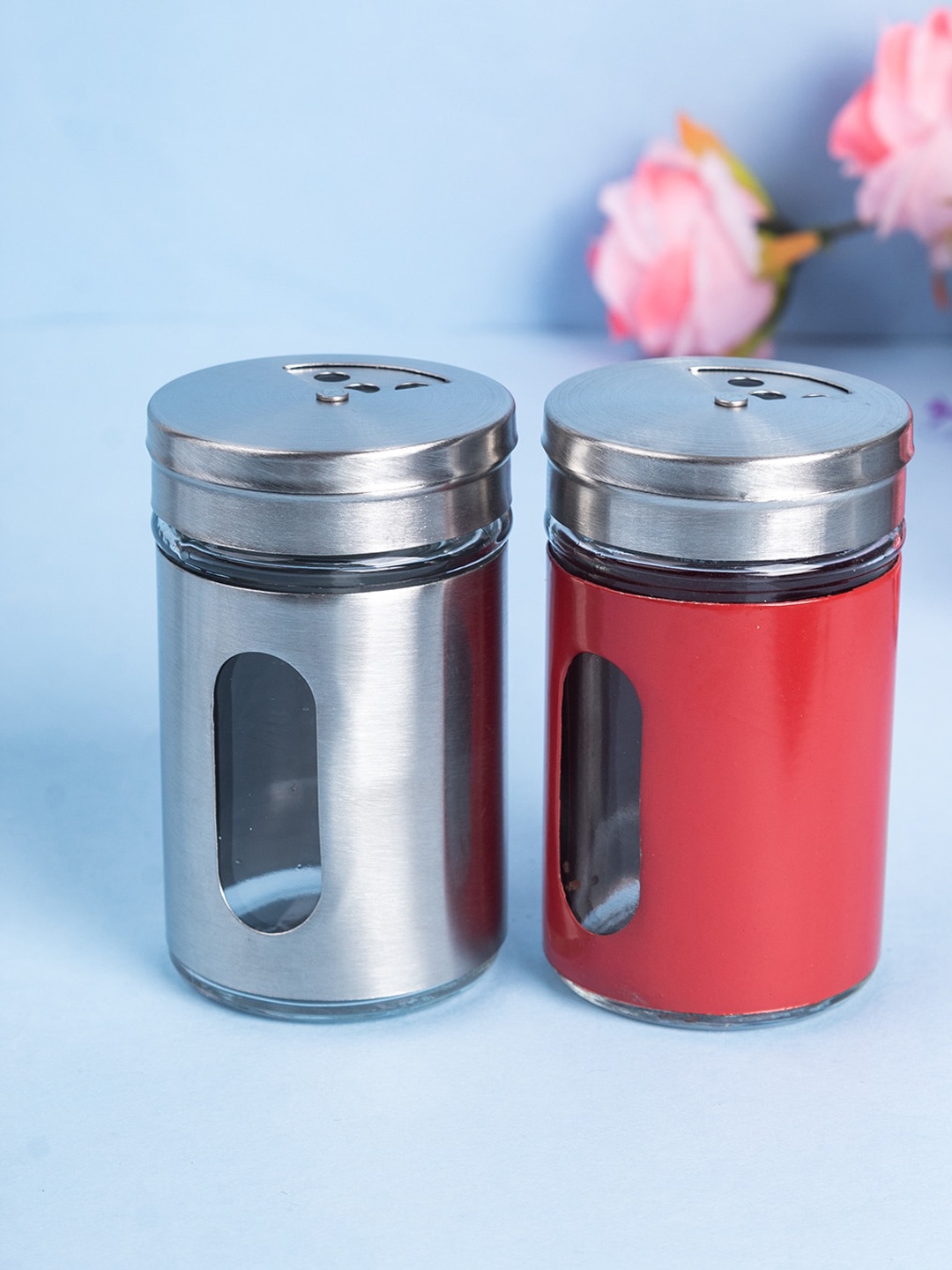 

MARKET99 Set Of 2 Red & Silver Colored Peeper shaker