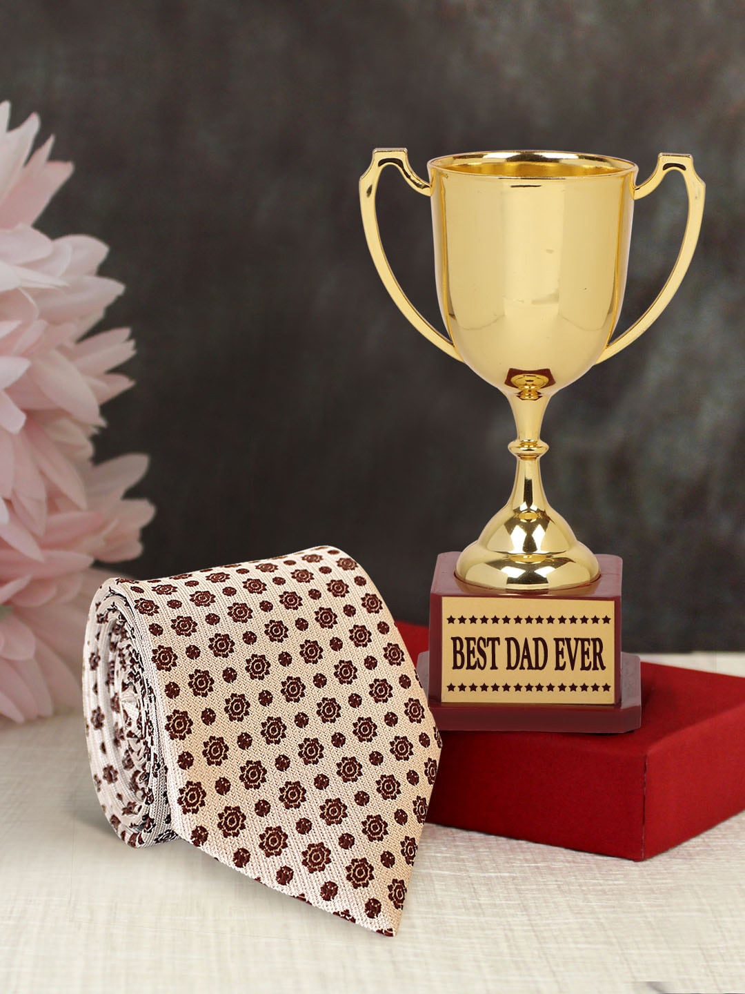 

TIED RIBBONS Beige & Maroon Printed Fathers Day Gift Set