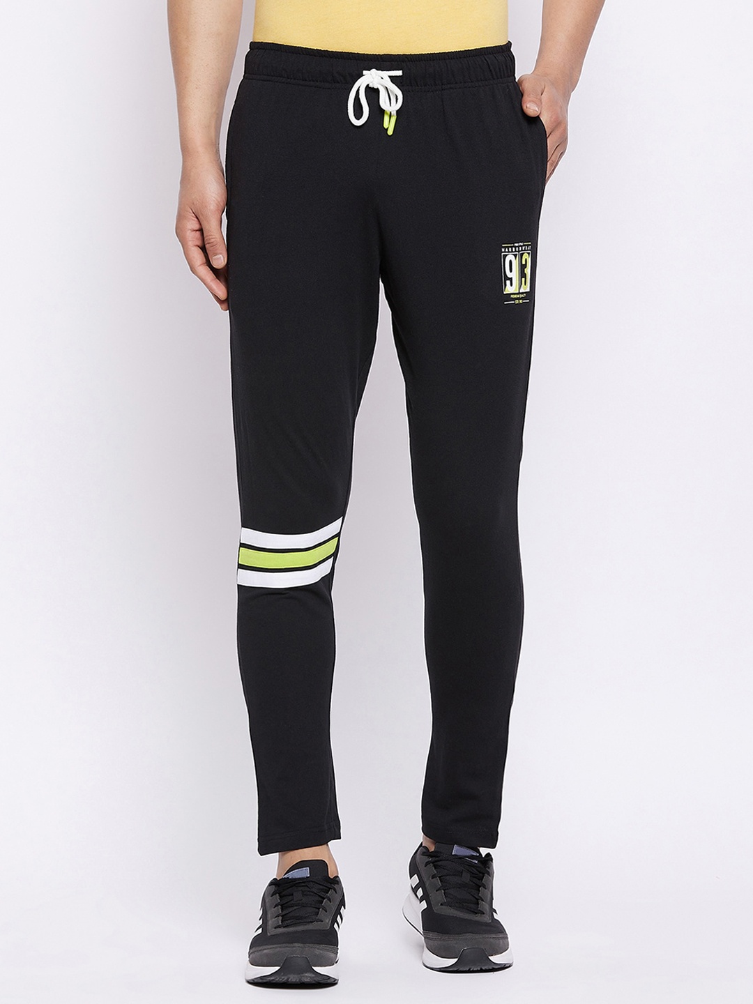 

HARBOR N BAY Men Black Solid Cotton Track Pants