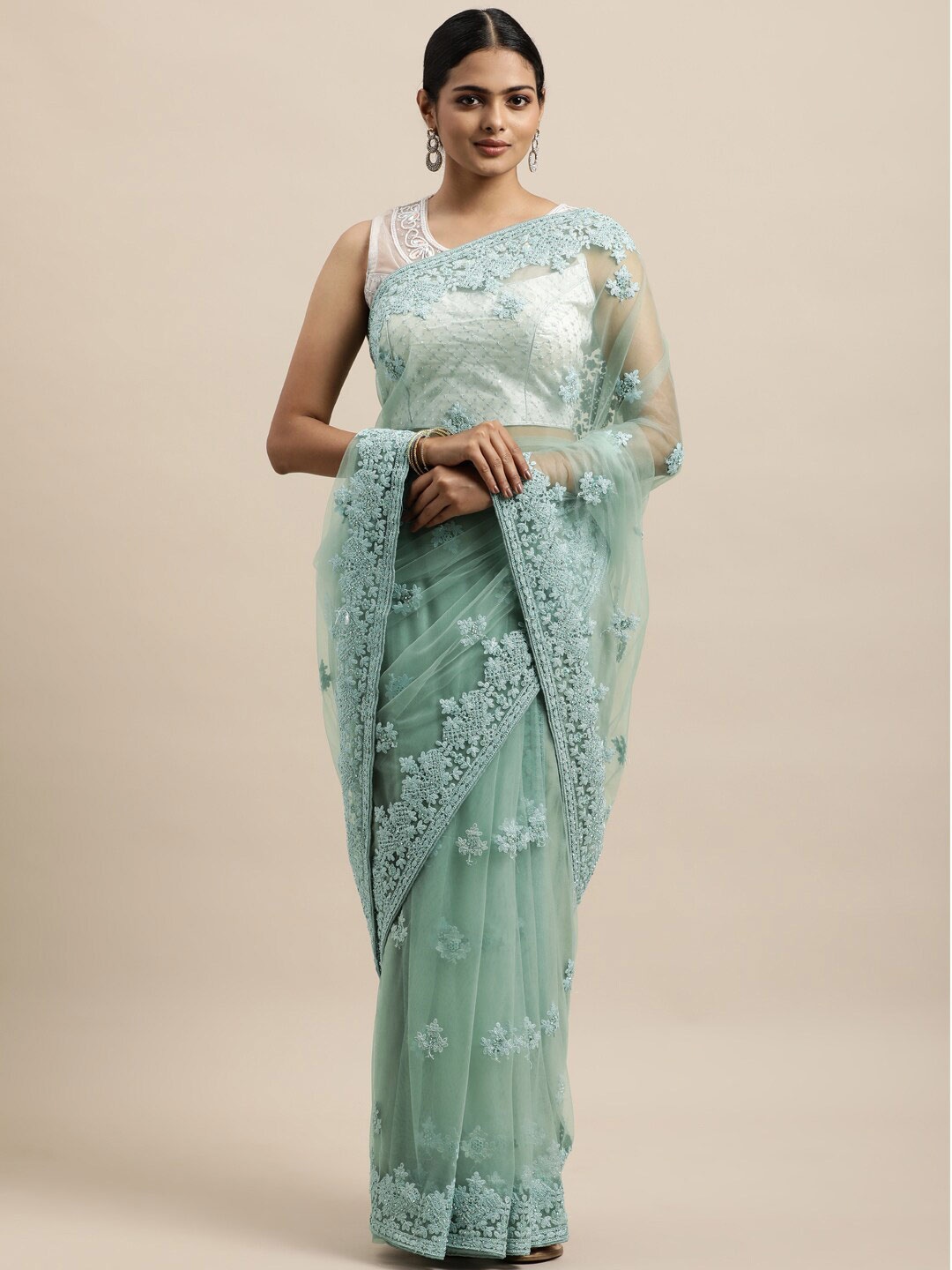 

kasee Green Floral Embroidered Net Saree