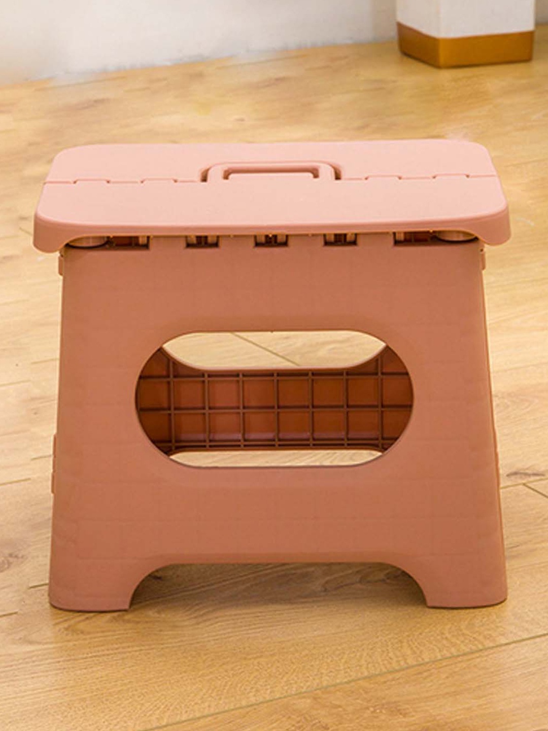 

MARKET99 Peach-Colored Solid Folding Stool