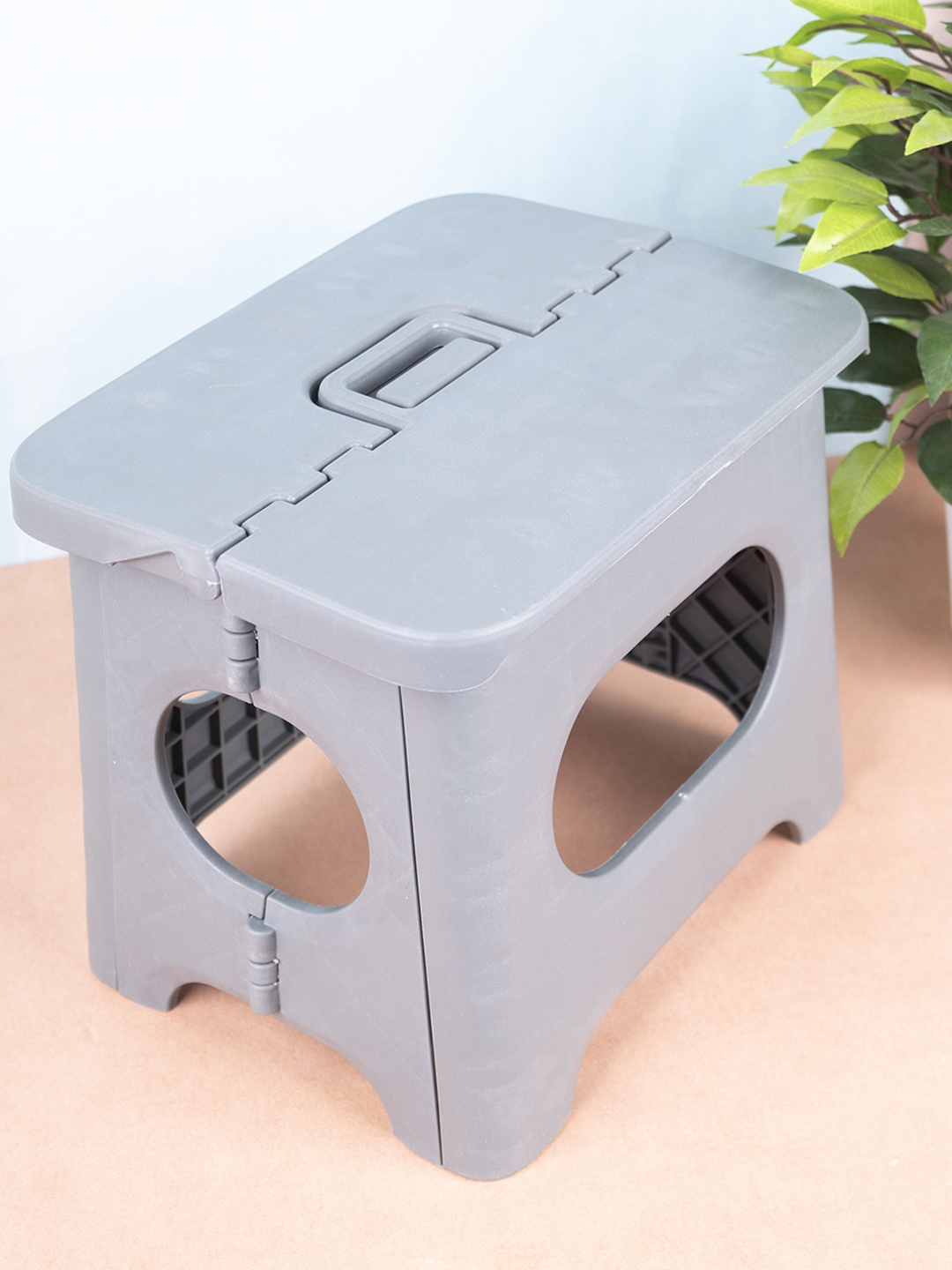 

MARKET99 Green Folding Stool
